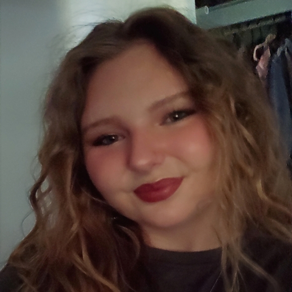 carlie_annew